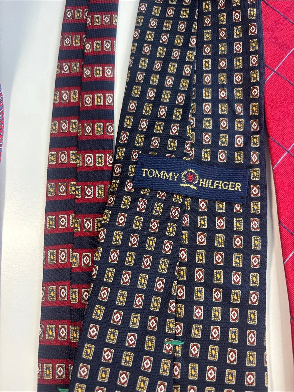 Tommy Hilfiger Red and Navy Four-Tie Set -602sku